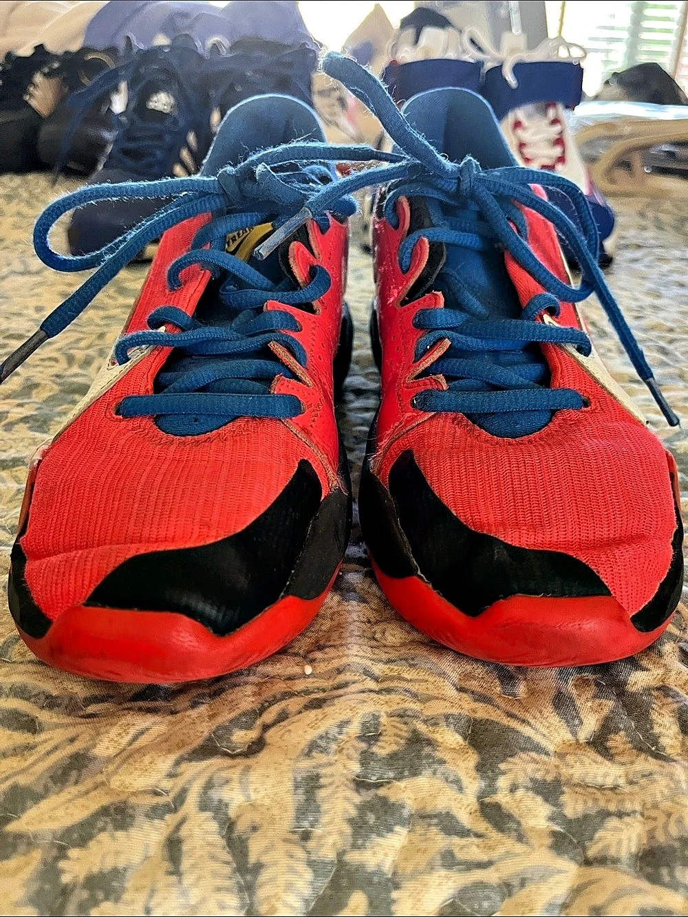 Nike LeBron 20 LeBron Sneakers Red & Black US 4.5Y